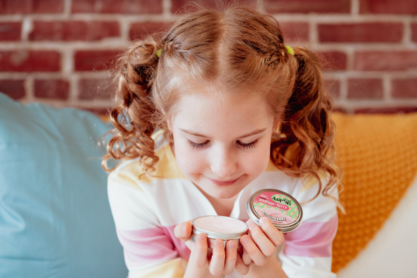 Crazy Aaron's Scoopberry Scentsory Putty