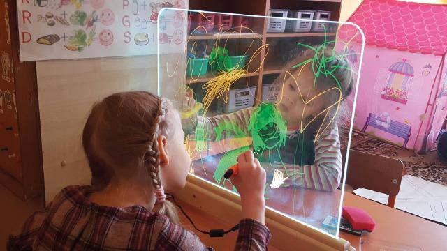 Magic Light Easel