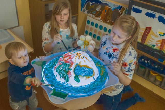 Light Table Bubble Accessory - Colourful Sensory Toy