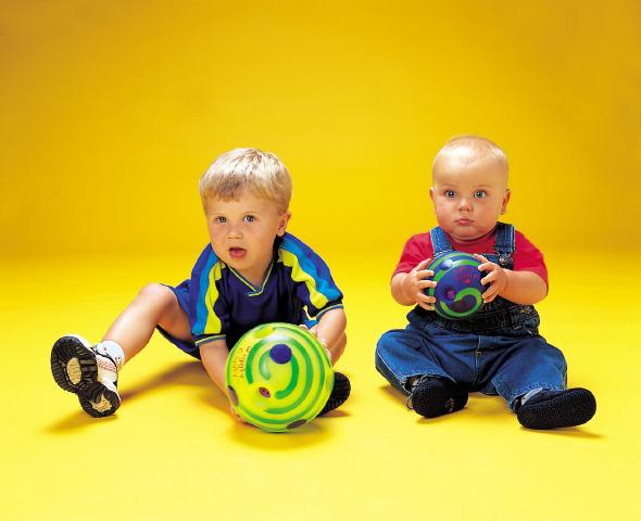 Wiggly Giggly Ball (2 sizes)
