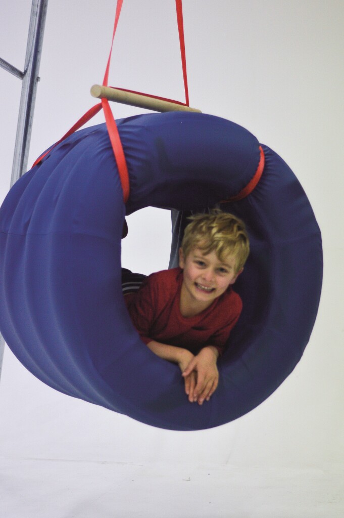 Tunnel Swing Including Suspension Kit