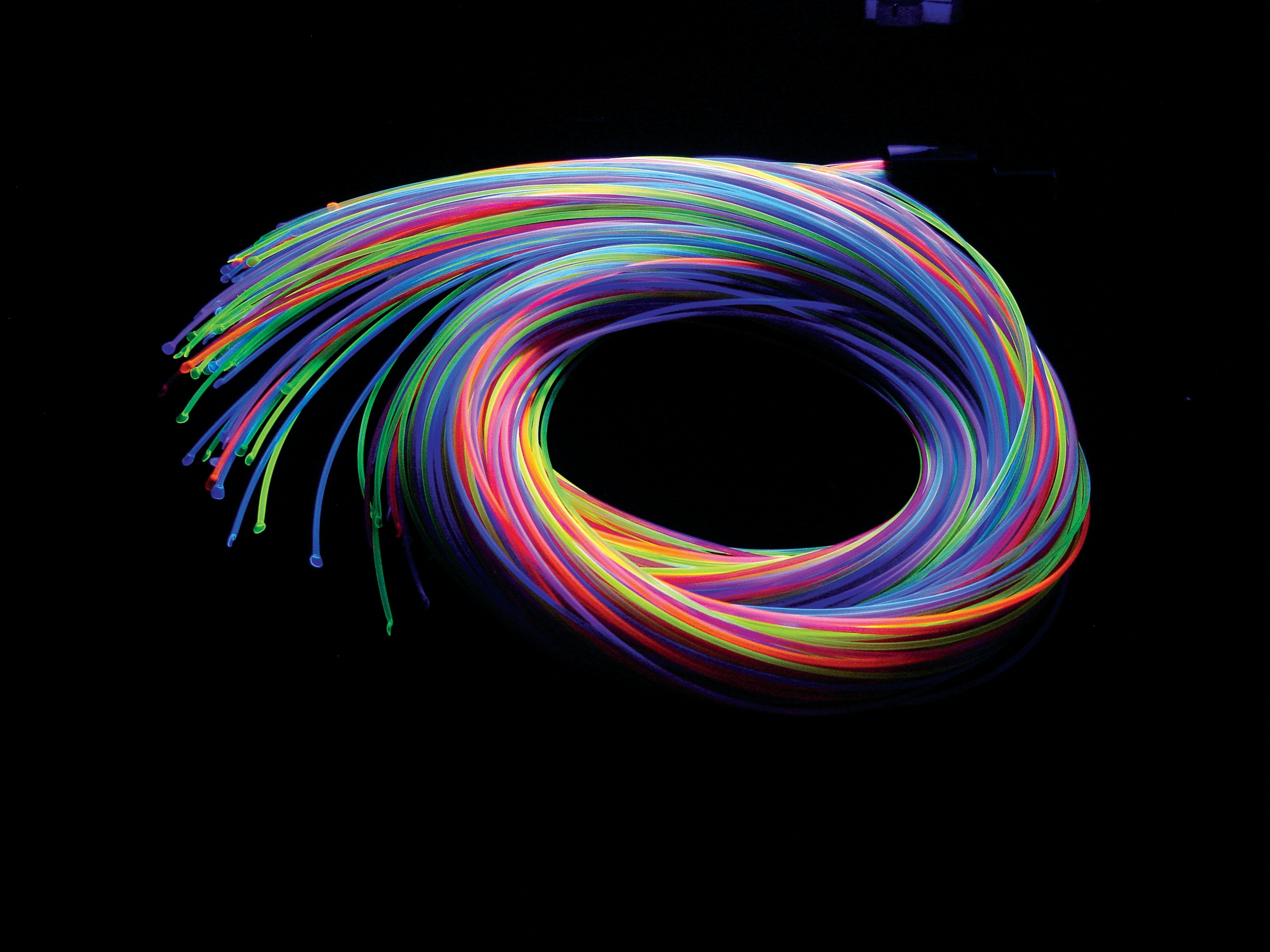 100 UV Fibre Optic Tails