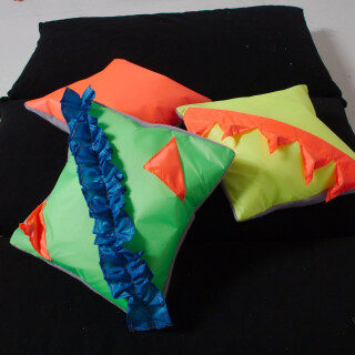 Noisy Pillows