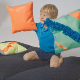 Noisy Pillow Yellow