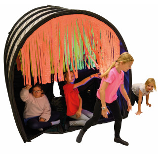 Mörklagd Tunnel med flourecerande