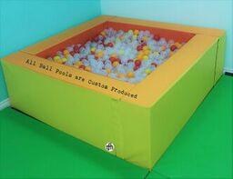 Medium Ball Pool