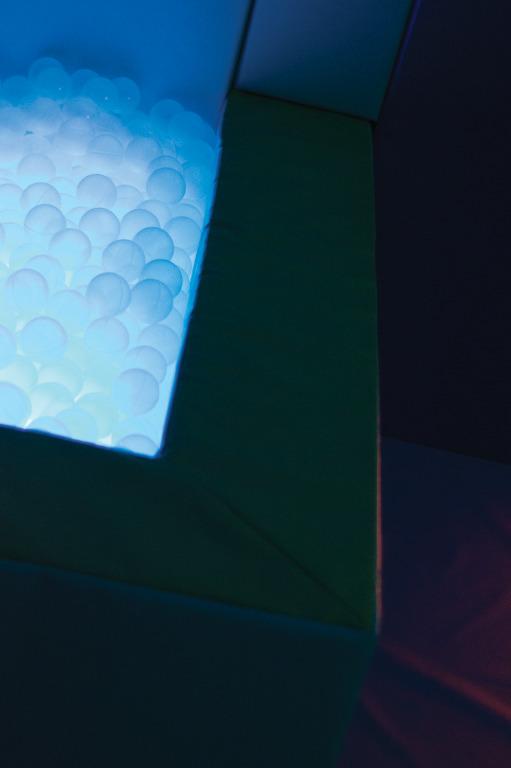 Illuminated Ball Pool Illuminated Ball Pool